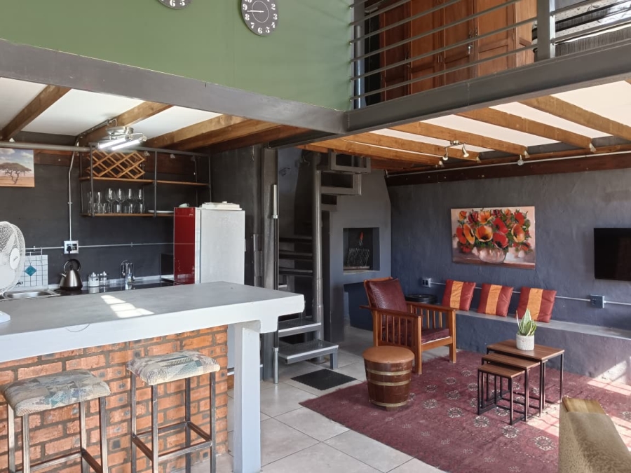 6 Bedroom Property for Sale in Bayswater Free State